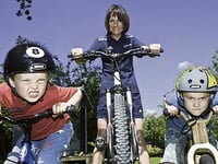 Cycling champ backs Marhamchurch bike specialist’s safety campaign