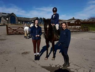 Sunny finale to showjumping season