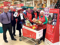 Callington's town crier lends volunteers a hand