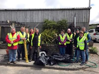 Volunteers brave high winds for community litter pick