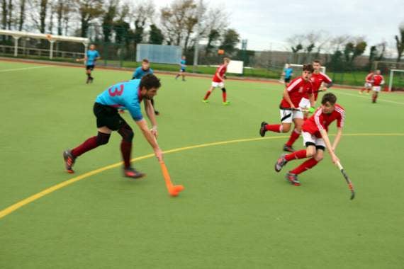 Bude's men push leaders close while Bude's ladies lose at Tavistock