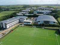 Further education establishment keeps diversity award 