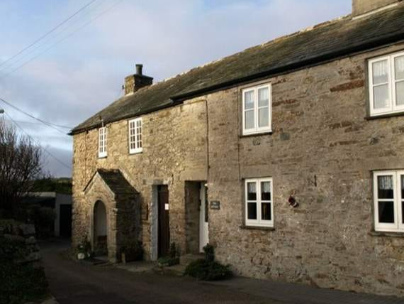 Henwyn tyller/Place names: Trewint