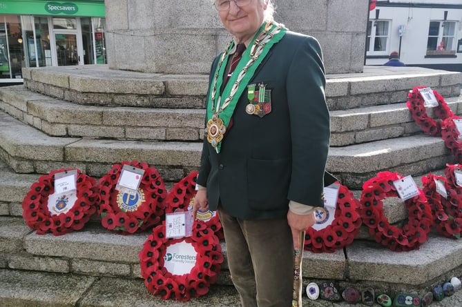 Devon and Cornwall area (district chief ranger - DCR) Kevin Wadland laying a wreath