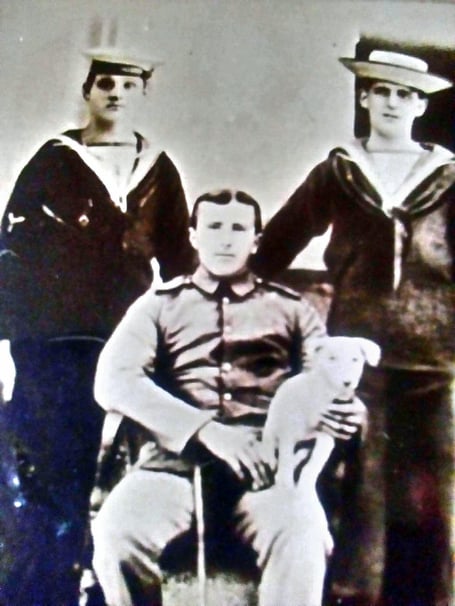 John Earl 21, James Earl 22 and William Henry Earl 27 from Callington died during the war