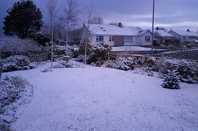 Snow fall in Pelynt, near Looe