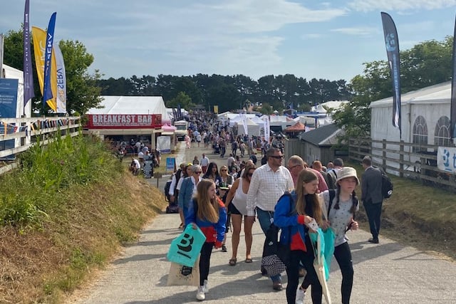 The crowds are arriving