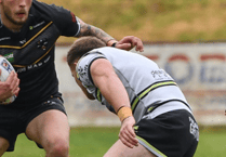 Nichol signs new deal with Choughs