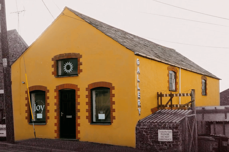 Pearl Exchange Home