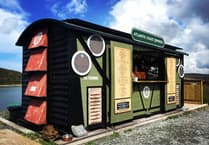 Vintage train carriage turned cafe for sale is "once in a lifetime" opportunity 