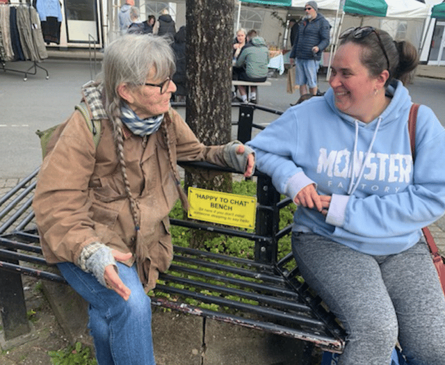 'Chatty benches' hope to reduce loneliness and isolation in Holsworthy