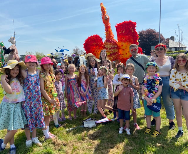 Sun shines for Callington MayFest