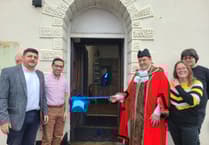 Mayor's dismay as Jhoots Pharmacy closes without notice yet again