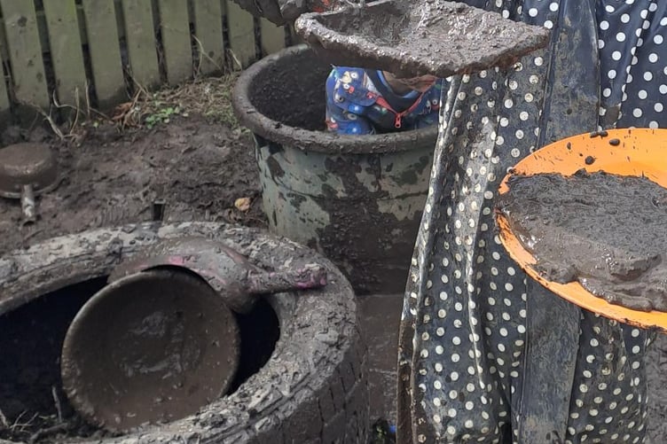Anyone for muddy pie? This delicious delicacy is served by a delighted student at Holsworthy Primary School (Picture: Holsworthy Primary School)