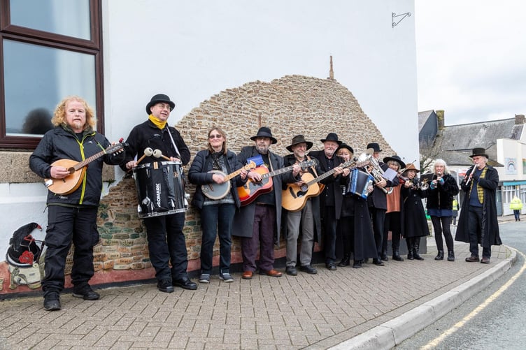 THE Kelliwik Golowi band