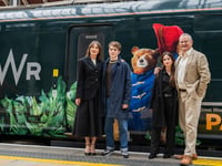 Stars of new Paddington film help unveil special livery on GWR train