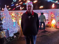 Family loss inspires man to decorate bungalow with 30,000 lights