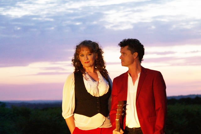 Husband and wife folk duo to perform at St Endellion Church