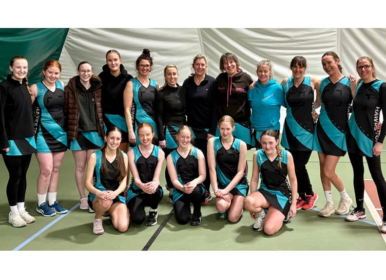 Hawks and Magpies Netball squads.