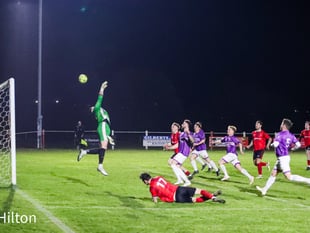 Dobwalls close gap on top two with five star show