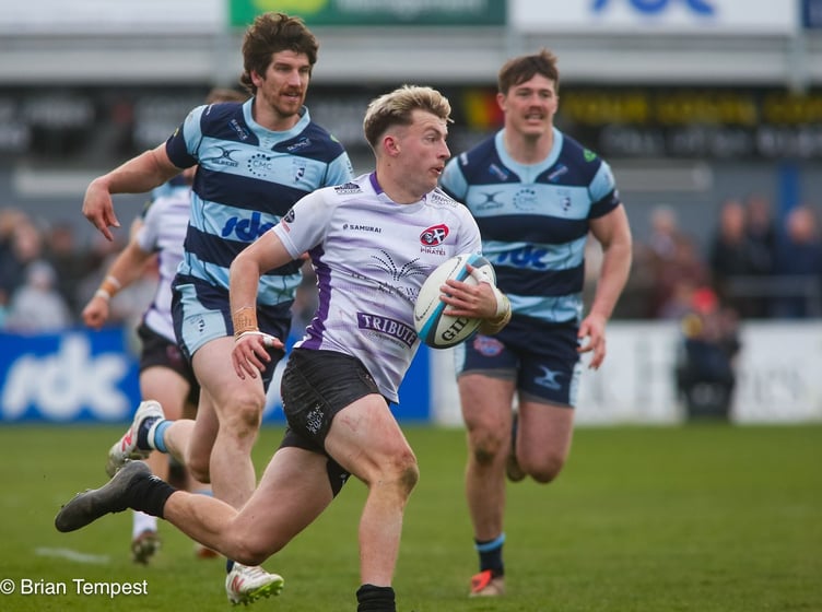 Cornish Pirates winger Arthur Relton in Championship action against Bedford Blues at Goldington Road