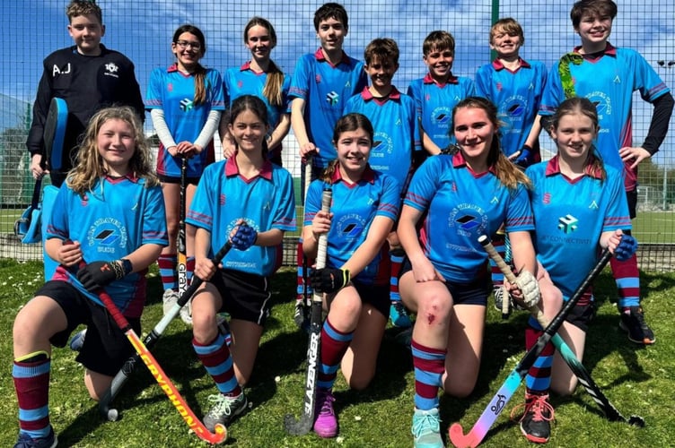 Bude Under 16s hockey.
