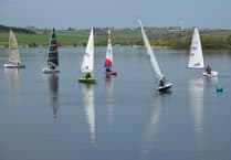 Lack of wind makes life tough for sailors