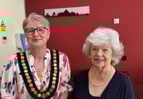 Launceston artist donates artwork to town hall