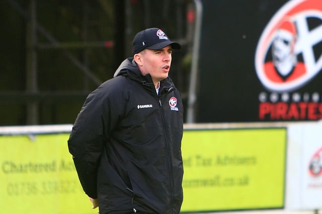 Coach Walsh commits his future to the Cornish Pirates