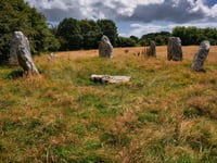 Druids and Bards strike peaceful Midsummer pact in Cornwall