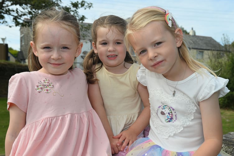Looking forward to lead Delabole's Grand Carnival procession are this years chosen carnival royalty. From left to right Poppy Burt , Scarlett Barriball, attendants, and Raven Flower, Fairy Queen. (Picture: Adrian Jasper)