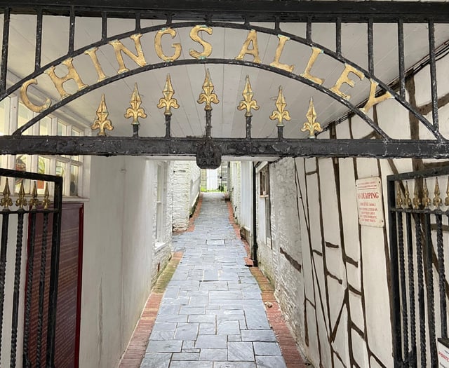 Concerns over wine and beer cellar in ‘unpoliced, poorly lit’ alley