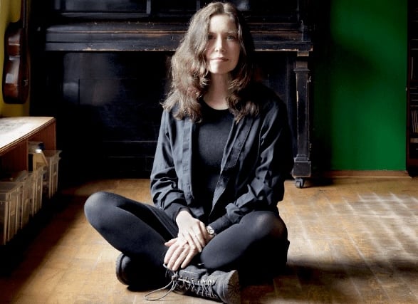 Cornish based singer-songwriter to perform in Bodmin