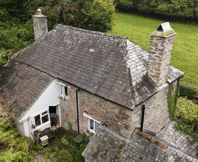 Planning: Property built in 1702 requires roof replacement 