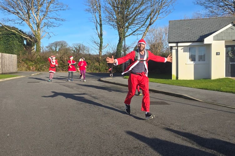 Festivities in full force as Camelford Up and Running do their santa run (Picture: Matt Allan)