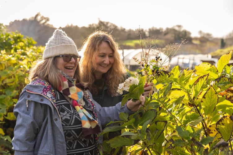 Maz Lynes (Nature Connections participant) with Sam Alford (Head of Nature Connections, Eden Project)