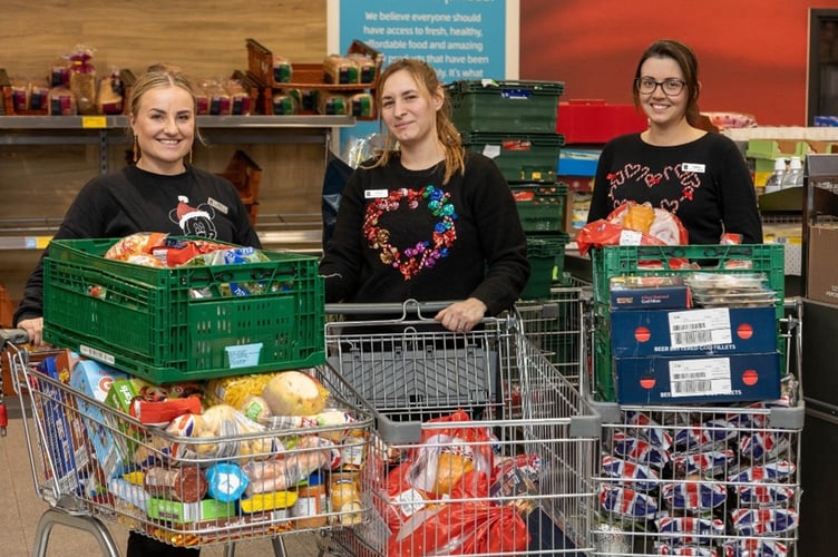 Aldi helped deliver 14,900 meals 