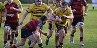 Camels close in on second after eight-try victory at Cullompton