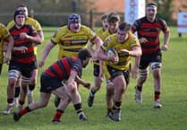 Camels close in on second after eight-try victory at Cullompton