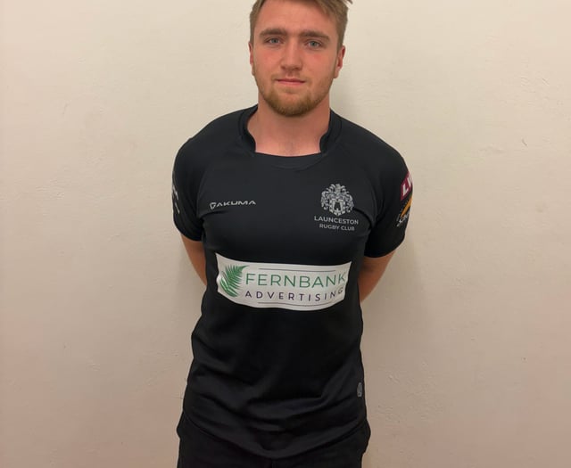 Battling Castles make Helston work hard for victory