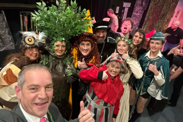 Cllr Jon Hutchings, mayor of Holsworthy pictured with some of the cast of HATS rendition of Robin Hood (Picture: Cllr Jon Hutchings)