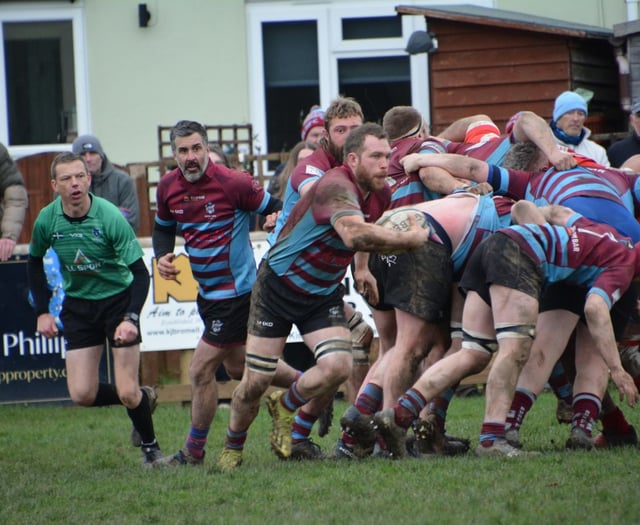 Seasiders see off Bideford to reach National Cup quarter-final