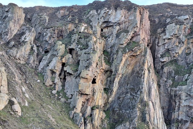 Henwyn tyller/Place names: Cligga Head 