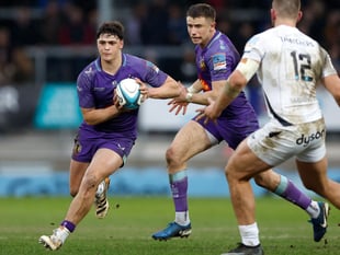 Chiefs advance into last four with victory over Cup holders
