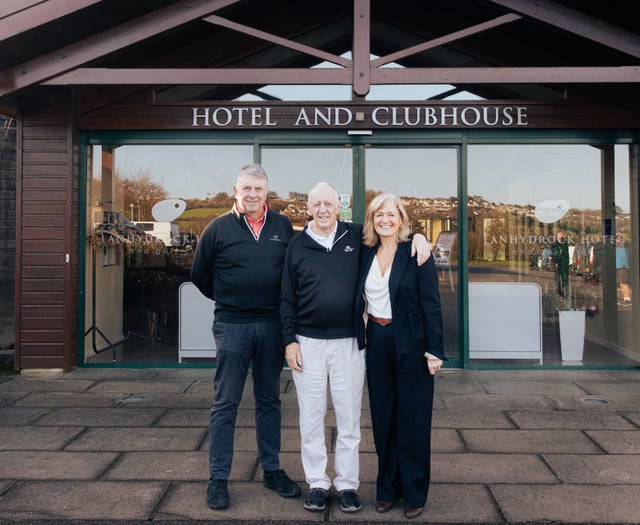 Golf club celebrate secretary's long service 