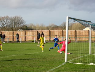 Thomson strike helps claim crucial points for Liskeard in title race