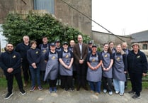 Duke makes 'crab shaped pasty' on St Piran's Day visit 