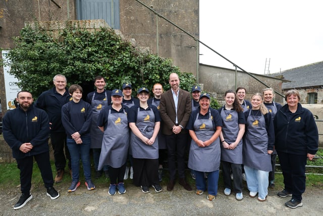 Duke makes 'crab shaped pasty' on St Piran's Day visit 