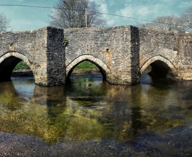 Henwyn tyller/Place names: Lostwithiel 