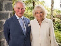 King and Queen to undertake town centre walkabout